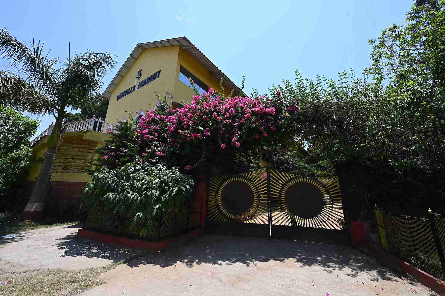 sbu hostel