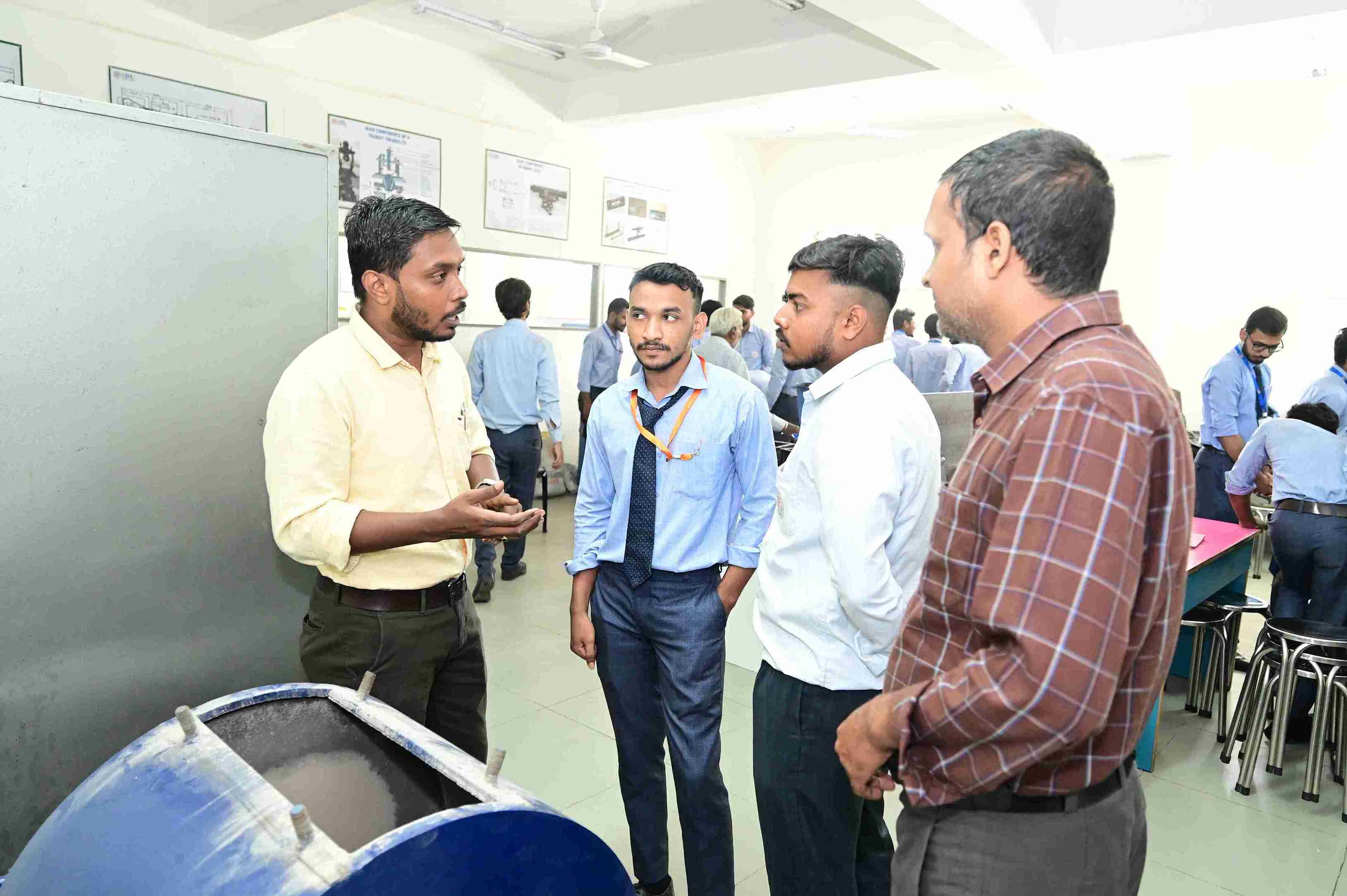 Labs & Workshops