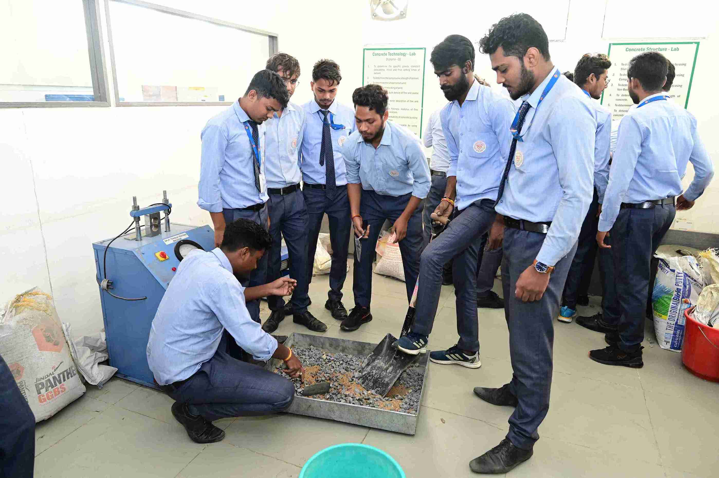 Labs & Workshops
